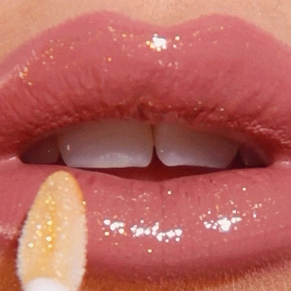MIKAYLA PAHT TWO X GLAMLITE GOLDEN DREAMS LIP SET